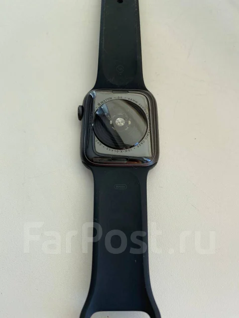 Apple Watch SE. GPS, NFC, IP67, IP68 ����