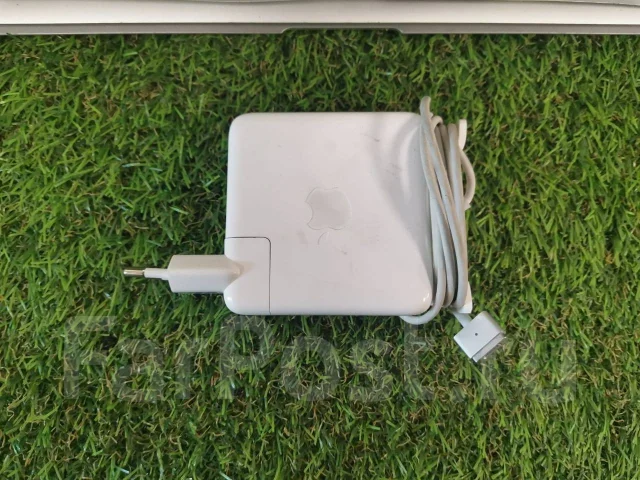 Apple MacBook Air 13 2013 Mid ����