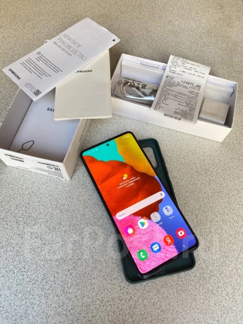 Samsung Galaxy A51. �/�, �����, 4G LTE, Dual-SIM, NFC ����