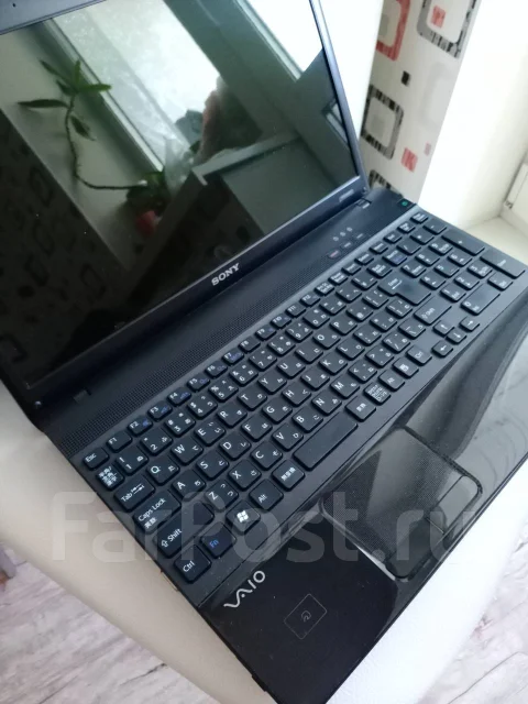 Sony VAIO PCG. 15.6", 2,4����, ��� 4 ��, ���� 240���, WiFi: 1, Bluetooth: 1, ����������� �� 4��. ����