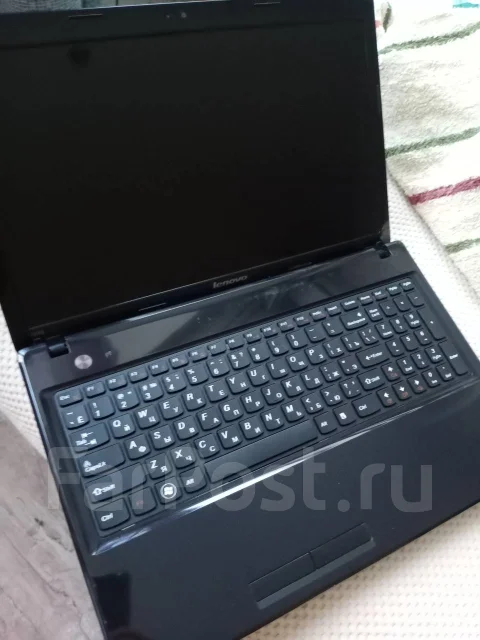 Lenovo G585. 15.6", 2,2����, ��� 6 ��, ���� 240���, WiFi: 1, ����������� �� 4��. ����