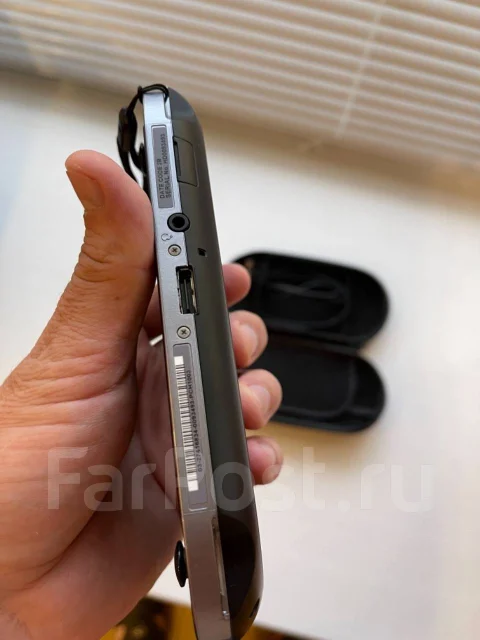 Sony PlayStation Vita ����