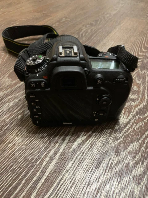 Nikon D7100 ����