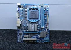 Socket AM3+ ����