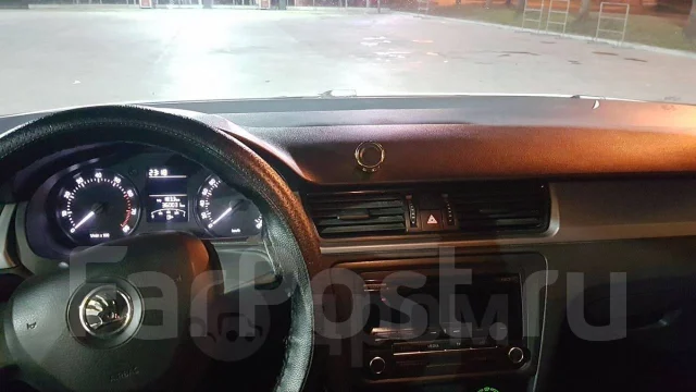 Skoda Rapid. ��������, ��������, 1.2 (86��.�.), ������, 360 000����. �� ����
