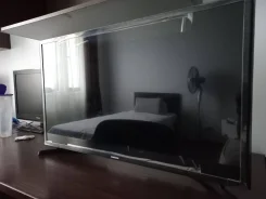Samsung UE32M5000. LED ����