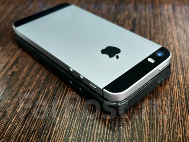 Apple iPhone SE. �/�, �����, 3G, 4G LTE, NFC ����