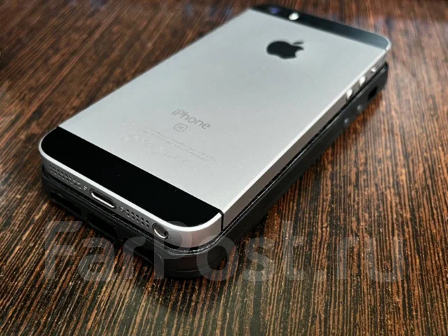 Apple iPhone SE. �/�, �����, 3G, 4G LTE, NFC ����
