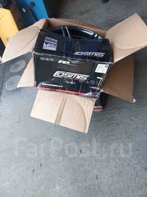 Cosmic. 10.5x18", 5x114.3, ET20, �� 73,1���. ����