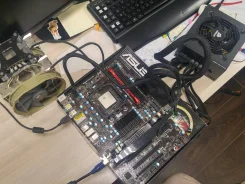 Socket AM3+ ����