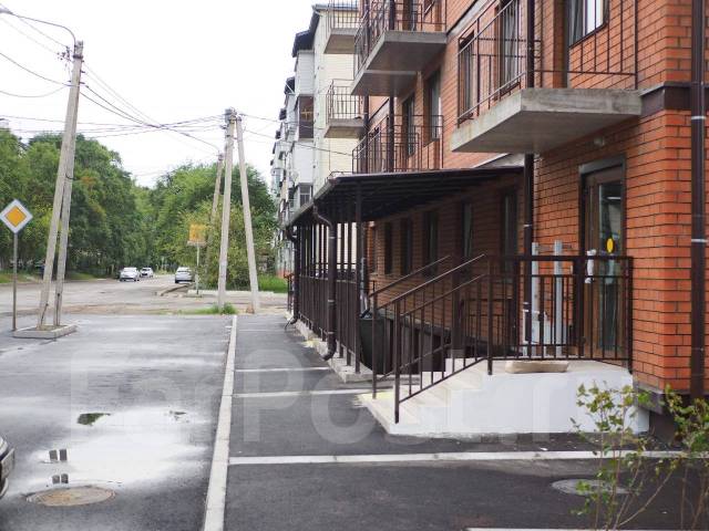 Продам нежилое помещение на 1-ом этаже жилого дома - Продажа помещений ...