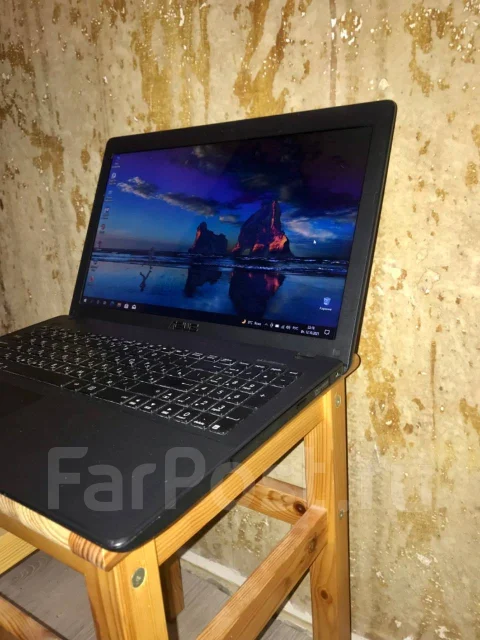 Asus X552CL. 15.6", 1,8����, ��� 8 ��, ���� 750���, WiFi: 1, Bluetooth: 1, ����������� �� 3��. ����