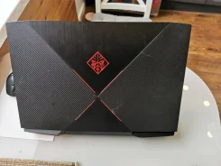 HP Omen. 17.3", 2,3����, ��� 16 ��, ���� 1 000���, WiFi, Bluetooth, ����������� �� 10��. ����
