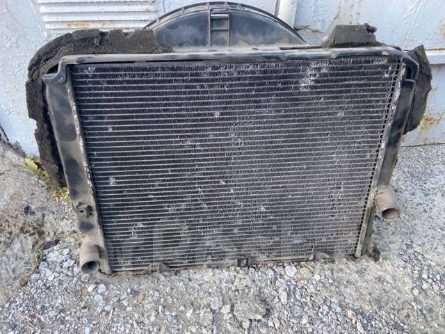 Радиатор охлаждения двигателя Тойота Хайс 1989, 1990, 1991, 1992, 1993, 4 поколе