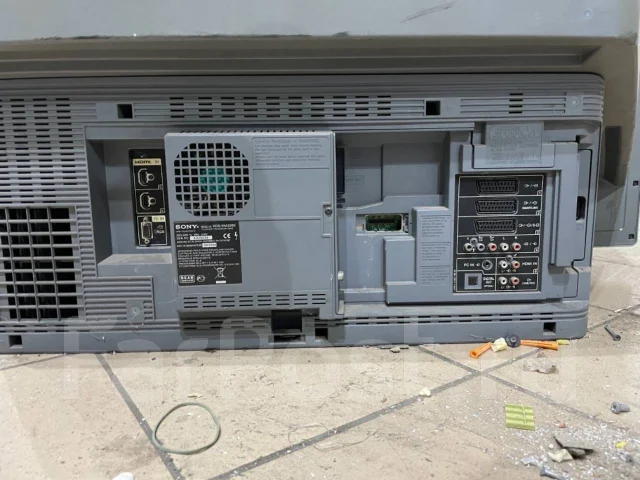 Sony. ������������, �������� ����