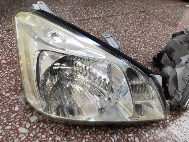 ���� Toyota Premio 811502B840 ����