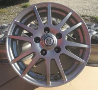Velox Nirvana. 6.0x15", 5x114.3, ET43 ����