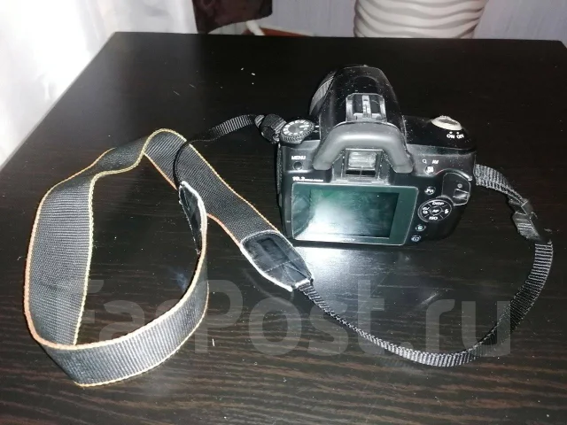 Sony Alpha DSLR-A230 ����