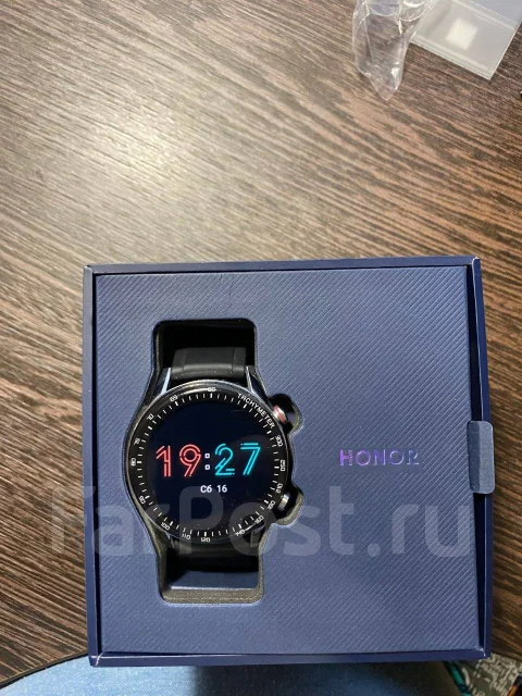 Honor Watch Magic 2. IP68 ����