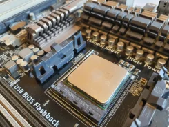 AMD Phenom II X4 955 ����