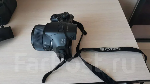 Sony Cyber-shot DSC-HX300 ����