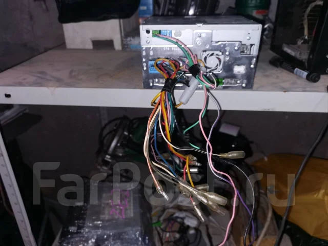 Clarion MAX760HD ����