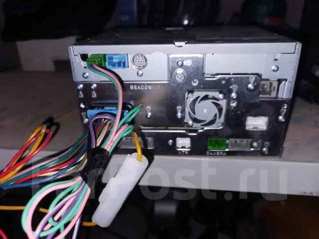 Clarion MAX760HD ����
