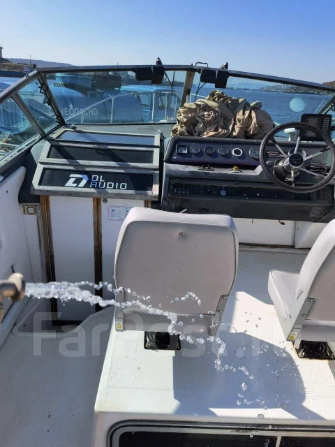 Searay. 1993 ���, ����� 9��., ��������� ������������, 460��.�., ������ ����