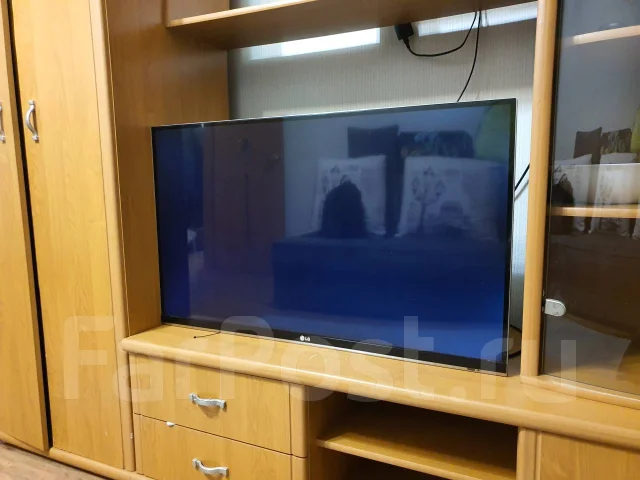 LG 42LM660T. LED ����