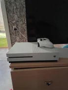 Microsoft Xbox One S ����