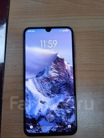 Xiaomi Mi9 SE. �/�, �����, 4G LTE ����
