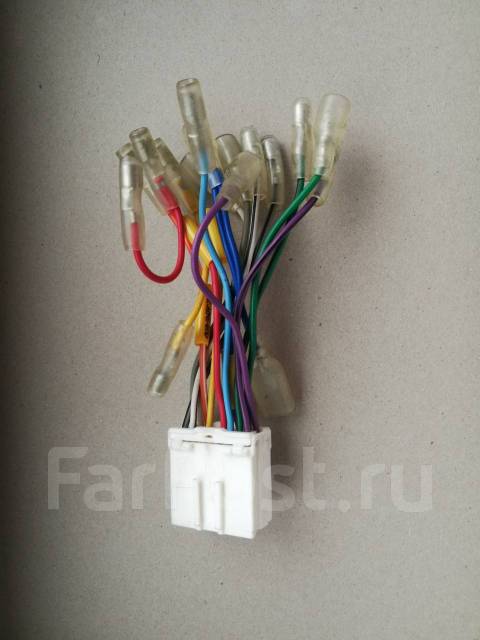 Фишка переходник на Митсубиси - Аксессуары во Владивостоке