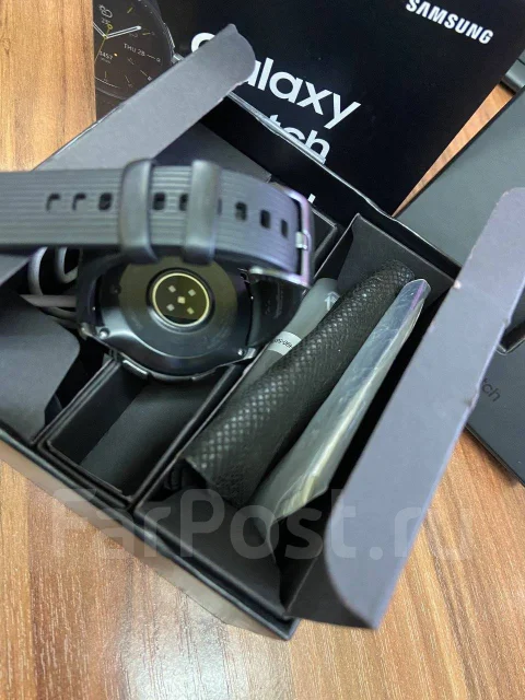 Samsung Galaxy Watch. GPS, NFC ����