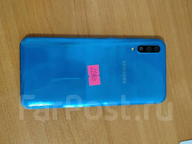 Samsung Galaxy A50. �/�, �����, 3G, 4G LTE, Dual-SIM, NFC ����