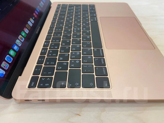 Apple MacBook Air 13 2019. 13", 1,6����, ��� 8 ��, ���� 128���, WiFi: 1, Bluetooth: 1, ����������� �� 10��. ����