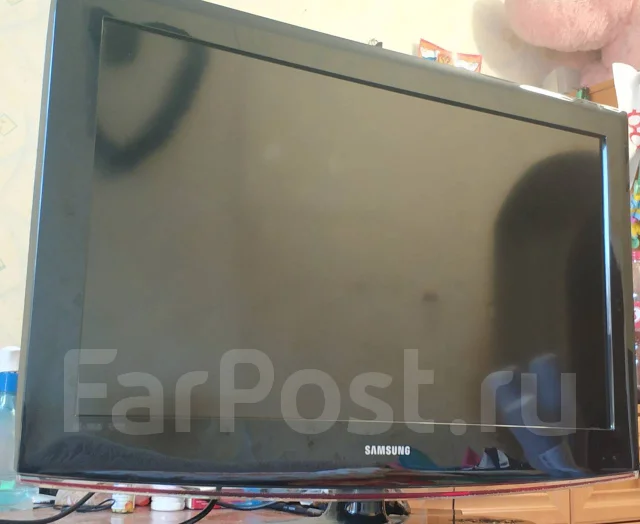 Samsung LE32B450C4W. LCD (��) ����