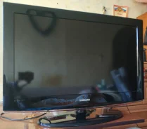 Samsung LE32B450C4W. LCD (��) ����