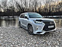 Lexus LX570.   