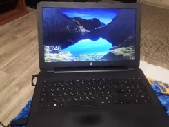 HP 15-ra002ur. 15.6", 1,6����, ��� 4 ��, ���� 500���, ����������� �� 1��. ����