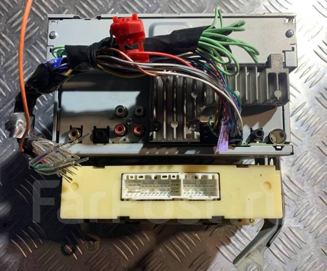 Магнитола Pioneer MVH-G111, 2 DIN — 178x100 мм, б/у, в наличии во ...