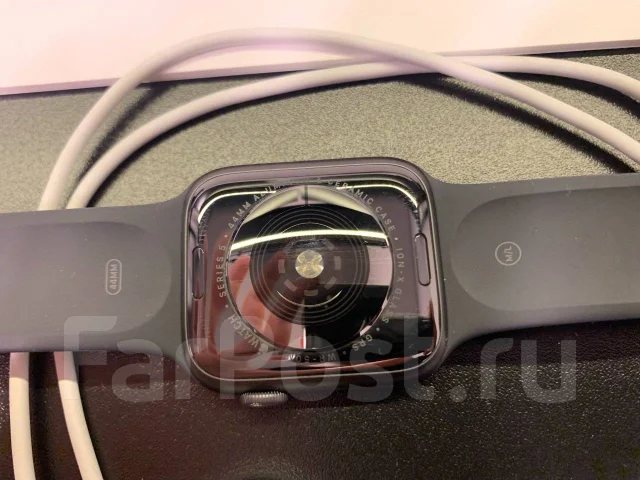 Apple Watch Series 5. GPS, NFC, IP67 ����