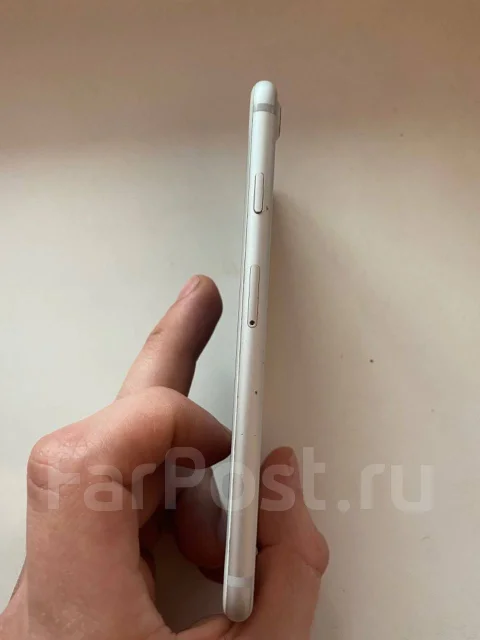 Apple iPhone 7. �/�, �����, 3G, 4G LTE, NFC ����