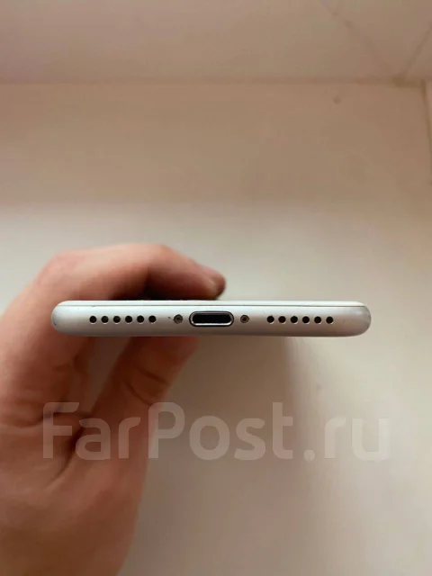 Apple iPhone 7. �/�, �����, 3G, 4G LTE, NFC ����