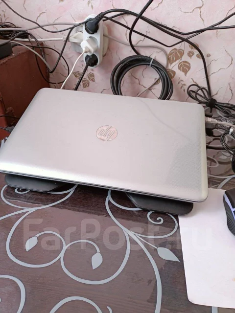 HP Pavilion. 15.4", ��� 8 ��, ���� 500���, WiFi: 1, Bluetooth: 1, ����������� �� 1��. ����
