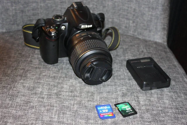 Nikon D5000 Kit. 10 - 14.9 ��, ���: 4� ����