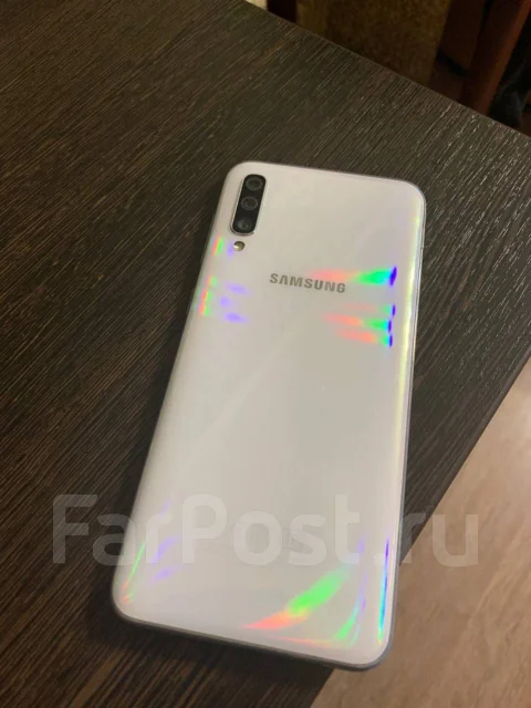 Samsung Galaxy A50. �/�, �����, 4G LTE, Dual-SIM, NFC ����