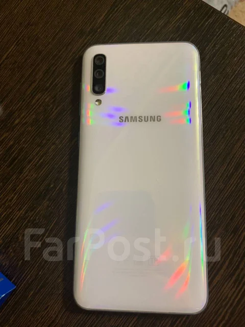 Samsung Galaxy A50. �/�, �����, 4G LTE, Dual-SIM, NFC ����