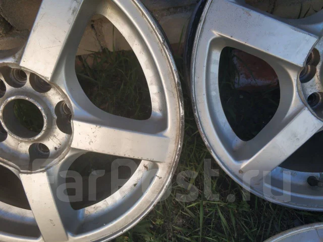 Vianor. 7.0x16", 4x114.3, 5x114.3, ET40. ��� ����� �� ������������ ����