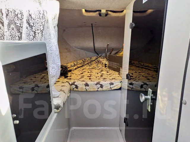 Nissan Suncruise. 1993 ���, ����� 7,3��., ��������� ���������, 140��.�., ������ ����