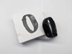 Xiaomi Mi Band 2. IP68 ����